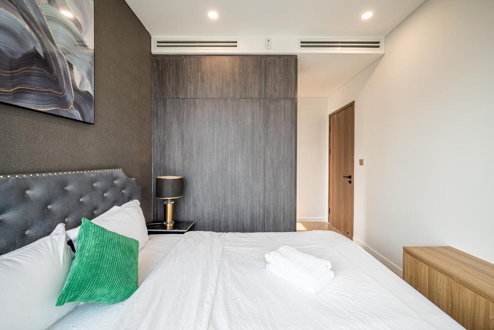 Lumiere Luxury Condotel Khách sạn hẻo lánh