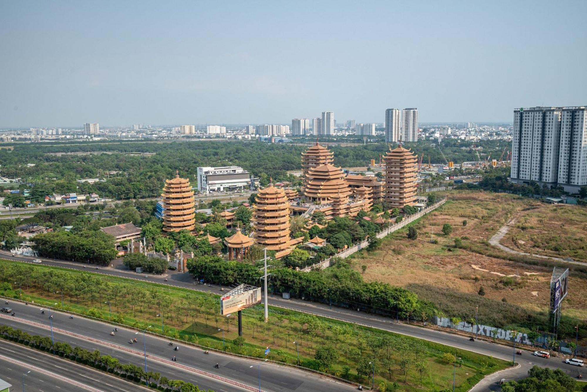 Lumiere Luxury Condotel Khách sạn hẻo lánh *