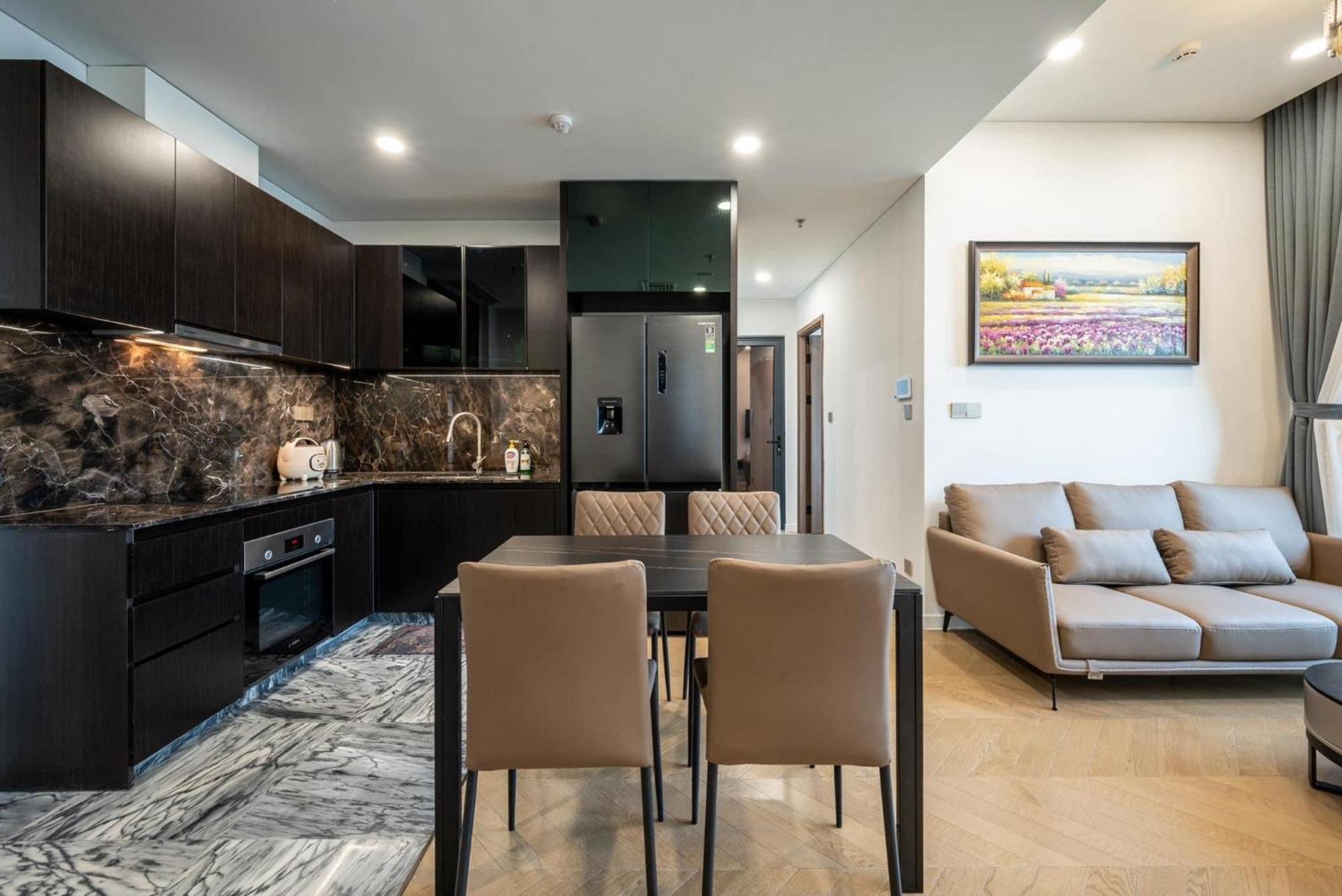Khách sạn hẻo lánh Lumiere Luxury Condotel *